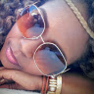 Meet your Posher, Kamaria